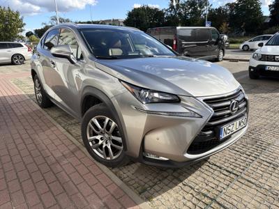 NX 200 T