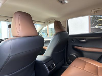 NX 200 T